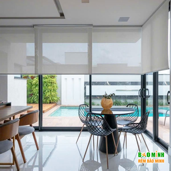 Rèm Cuốn Thông Minh Điều Khiển Dễ Dàng - Mã RC131